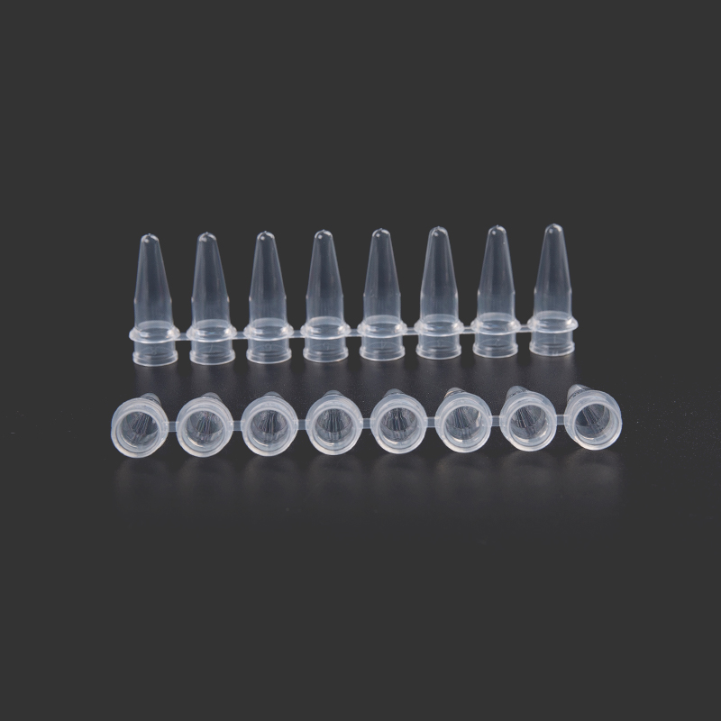 0,2 ml PCR 8-putken liuska