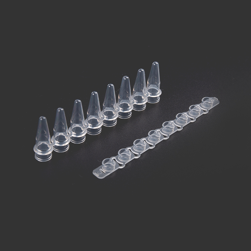 0,2 ml PCR 8-putken liuska